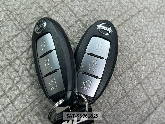 Nissan ROOX 2021-10 8815047-10
