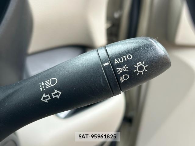Nissan ROOX 2021-10 8815047-13