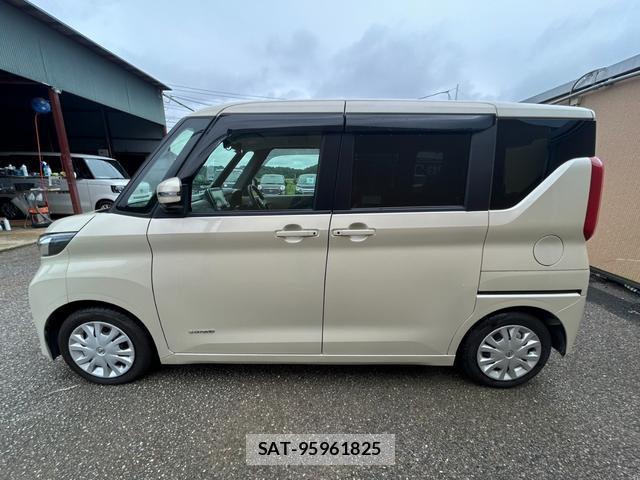 Nissan ROOX 2021-10 8815047-6