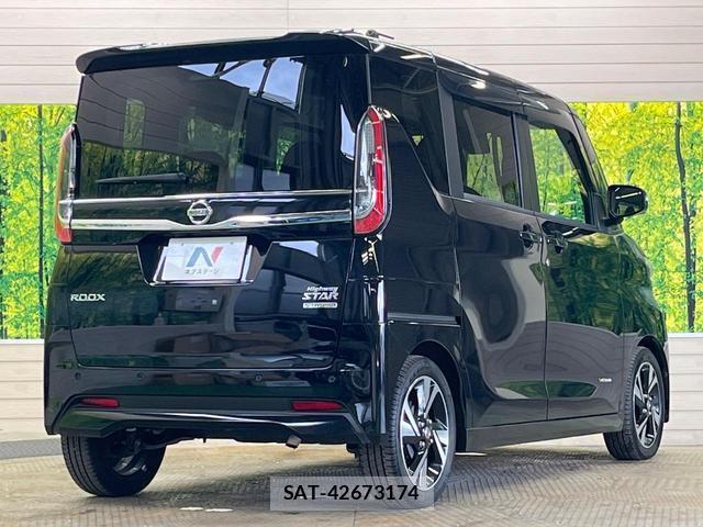 Nissan ROOX 2021-10 8815096-16