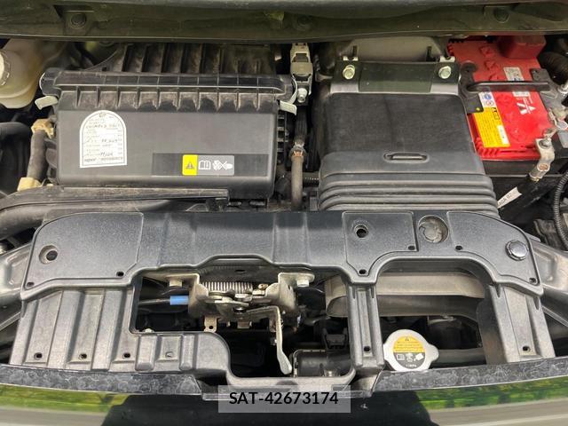 Nissan ROOX 2021-10 8815096-17