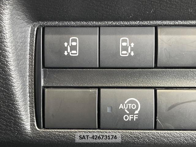 Nissan ROOX 2021-10 8815096-5