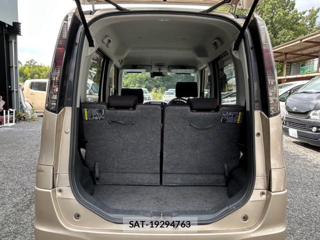 Nissan ROOX 2009-12 8815113-18