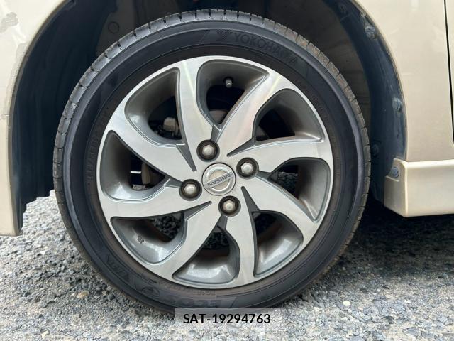 Nissan ROOX 2009-12 8815113-19