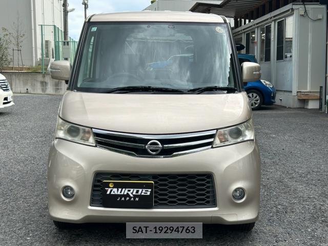Nissan ROOX 2009-12 8815113-9
