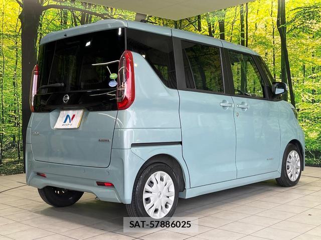 Nissan ROOX 2020-05 8815128-16