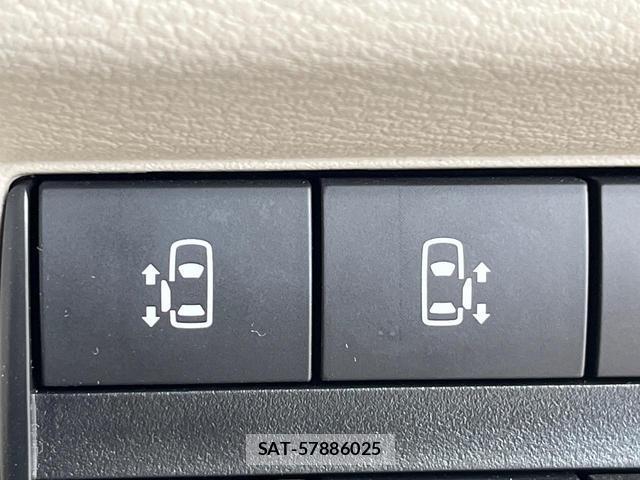 Nissan ROOX 2020-05 8815128-2