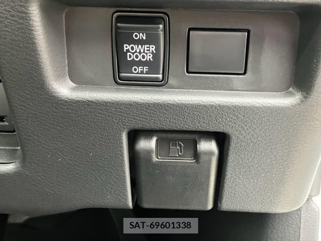 Nissan ROOX 2026-08 8815205-15