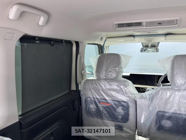 Nissan ROOX 2026-08 8815206-18
