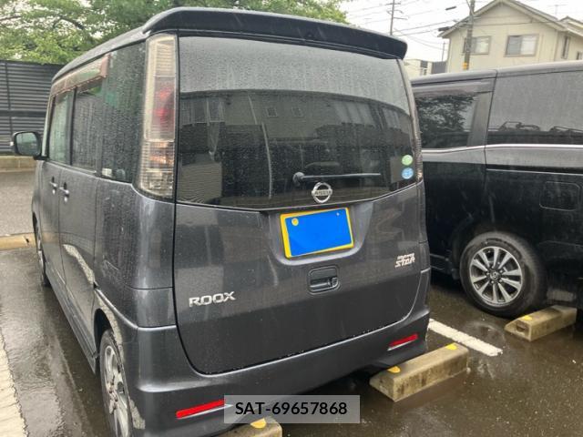 Nissan ROOX 2011-07 8816335-13