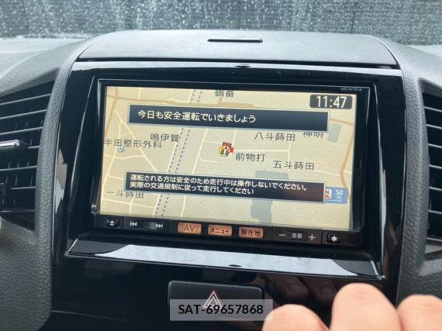 Nissan ROOX 2011-07 8816335-14