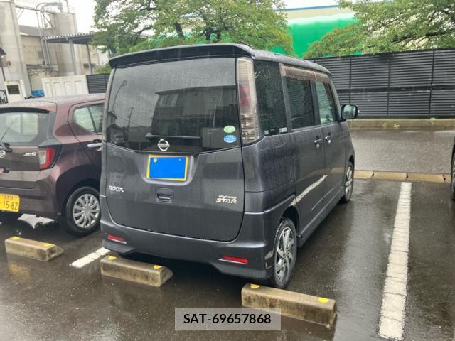 Nissan ROOX 2011-07 8816335-2