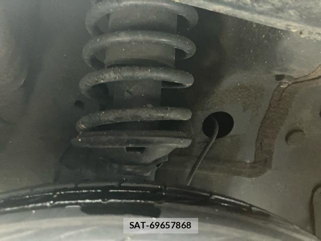 Nissan ROOX 2011-07 8816335-5