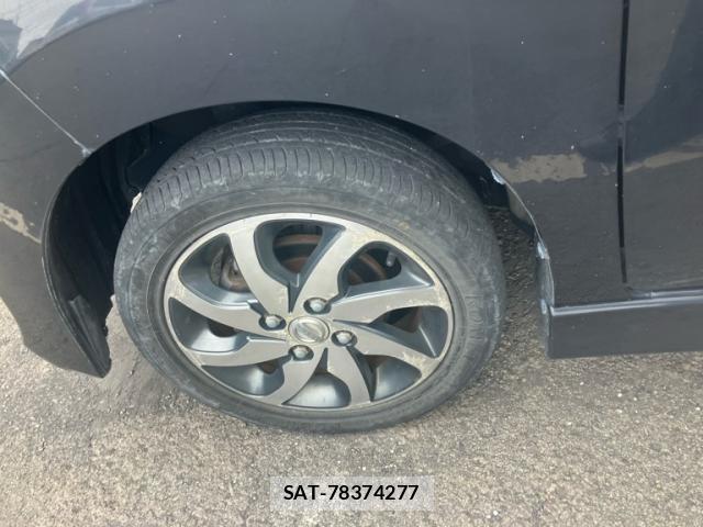Nissan ROOX 2011-12 8817154-6