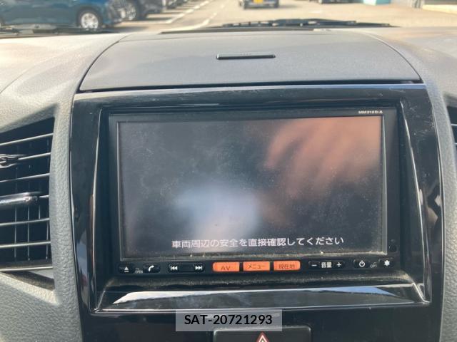 Nissan ROOX 2013-03 8817155-17