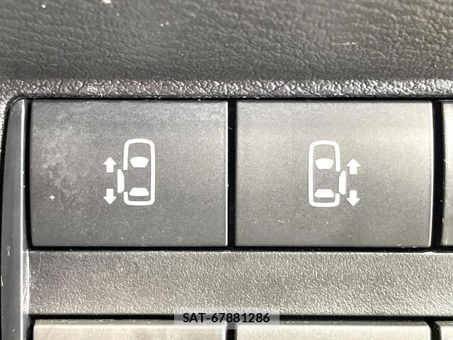 Nissan ROOX 2022-04 8817247-5