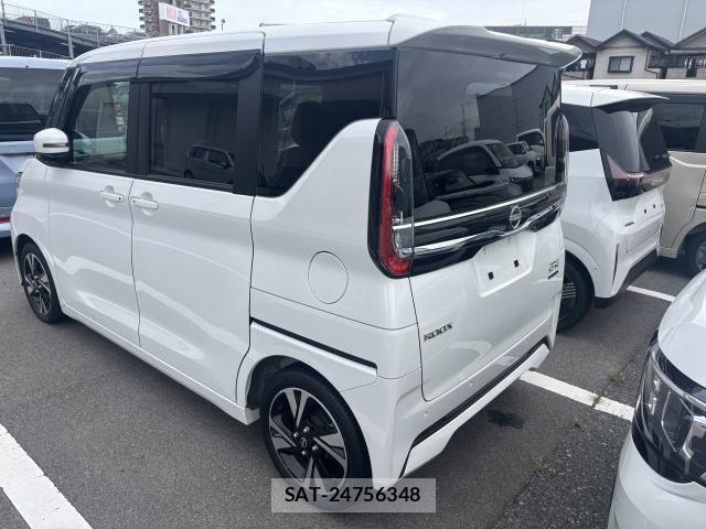 Nissan ROOX 2023-07 8817773-1