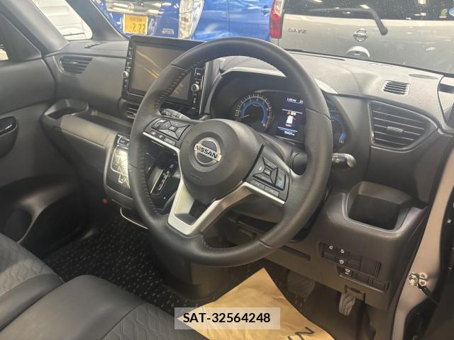 Nissan ROOX 2022-06 8817775-2