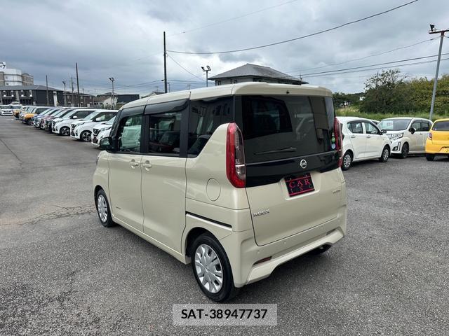 Nissan ROOX 2021-03 8817851-8