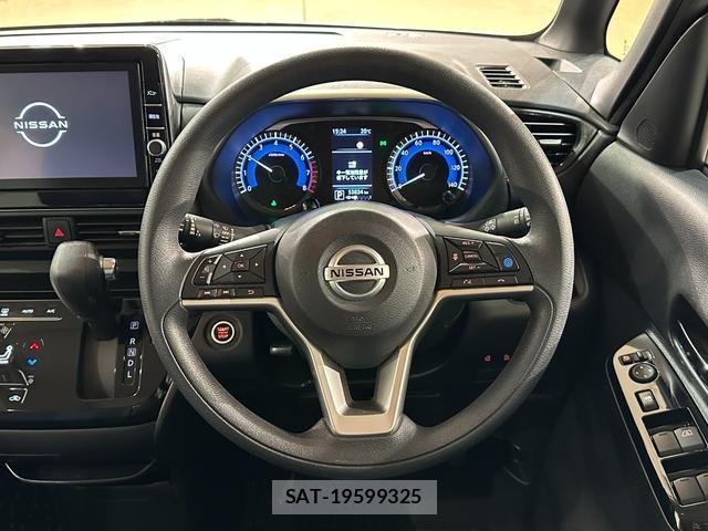 Nissan ROOX 2021-09 8817994-8