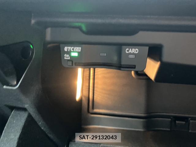 Audi RS3 2025-05 8814628-12