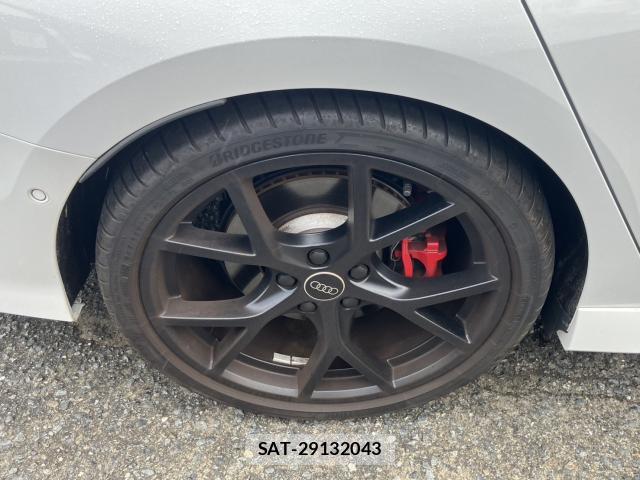 Audi RS3 2025-05 8814628-15