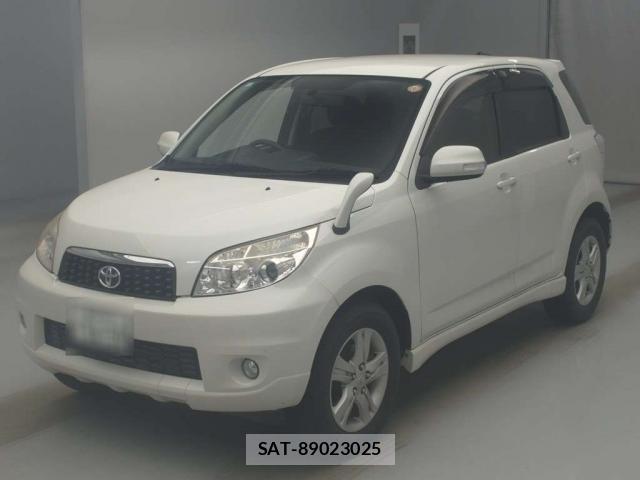 Toyota RUSH 2015-12 8816162-0