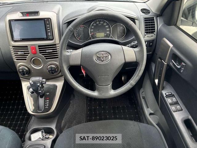 Toyota RUSH 2015-12 8816162-2