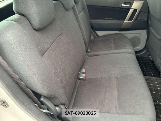 Toyota RUSH 2015-12 8816162-4