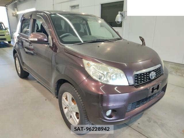 Toyota RUSH 2013-08 8816197-3