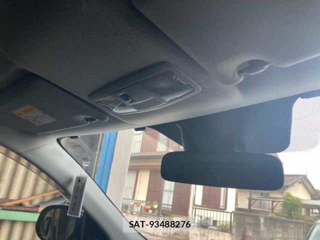 Mitsubishi RVR 2013-03 8813868-7