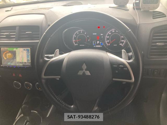 Mitsubishi RVR 2013-03 8813868-9