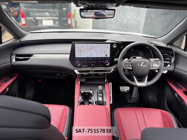 Lexus RX 2025-04 8812338-2