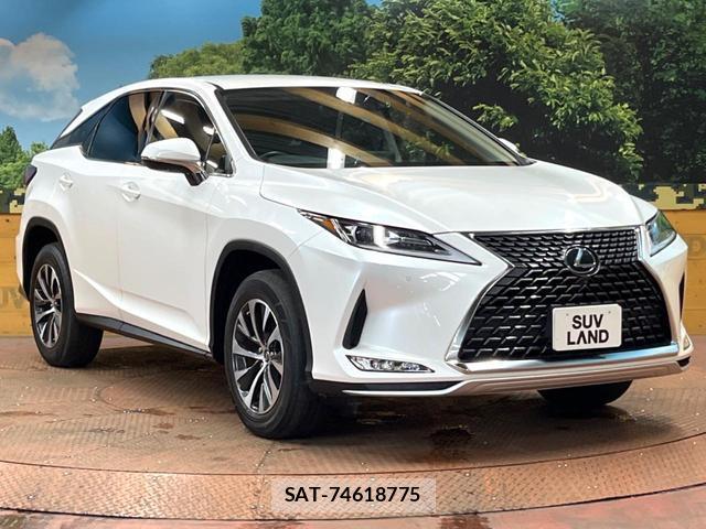 Lexus RX 2022-03 8812638-15