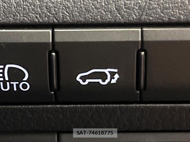 Lexus RX 2022-03 8812638-6