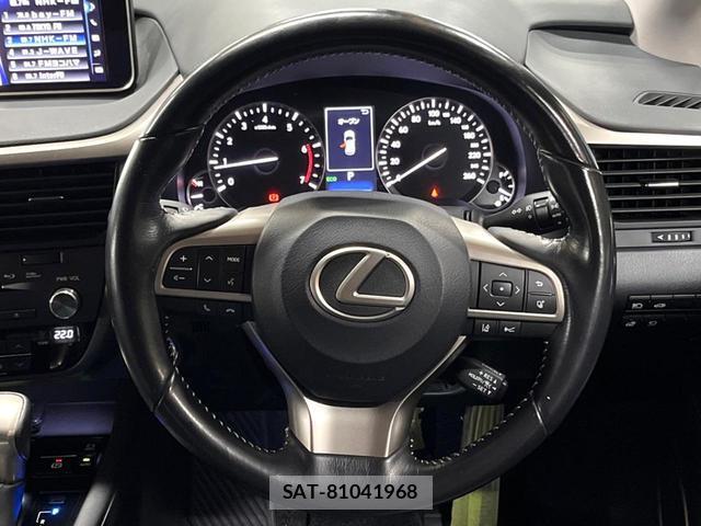 Lexus RX 2015-11 8812641-10