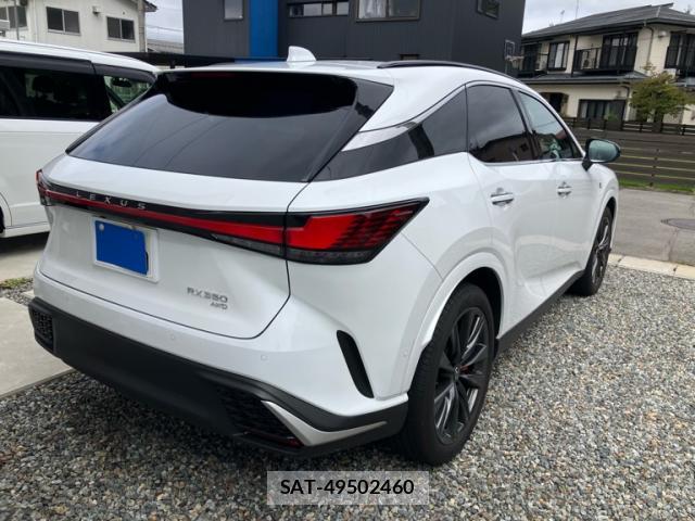 Lexus RX 2025-09 8813290-1