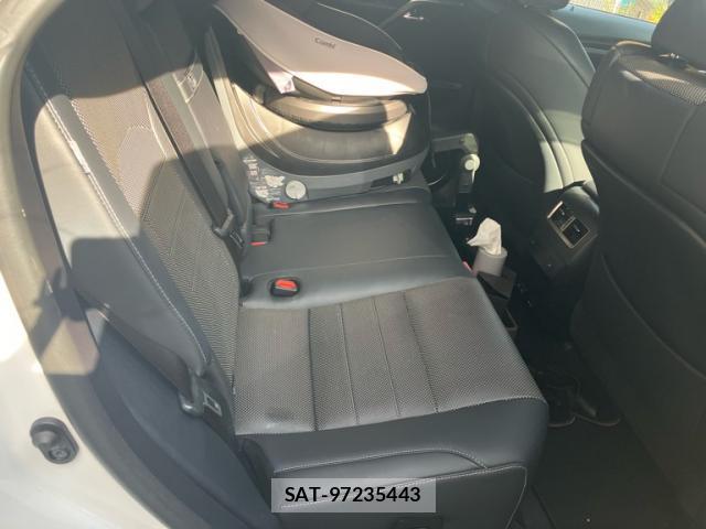Lexus RX 2019-10 8813443-10