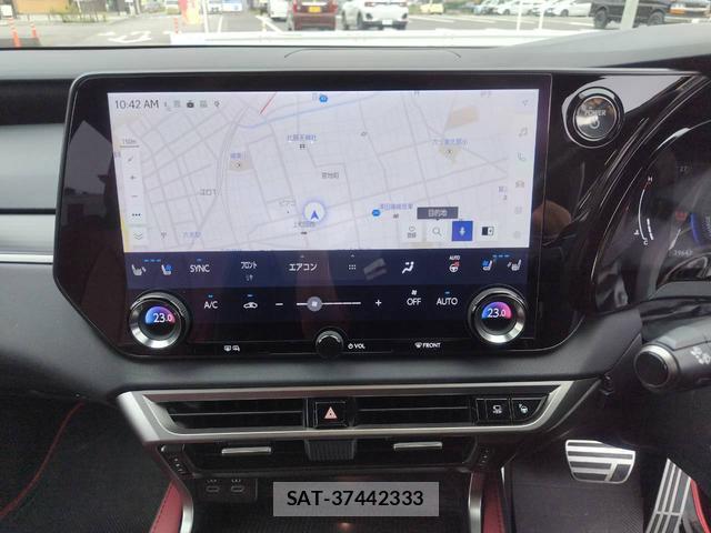 Lexus RX 2023-07 8817636-12