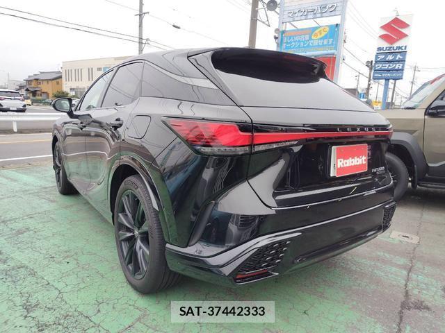 Lexus RX 2023-07 8817636-4