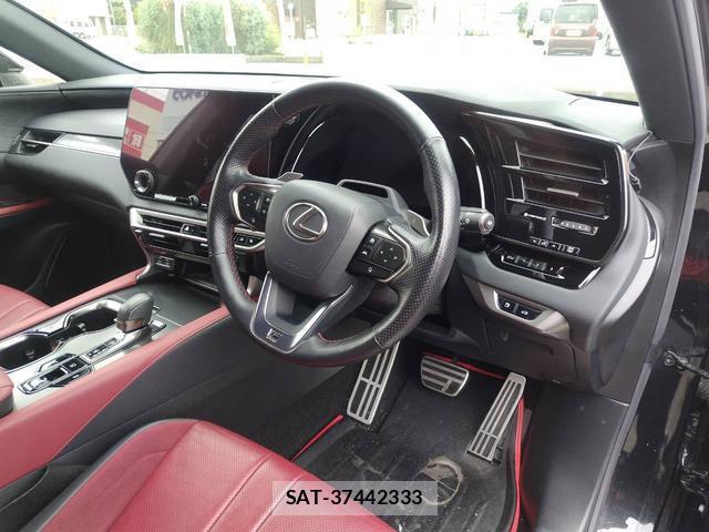 Lexus RX 2023-07 8817636-8