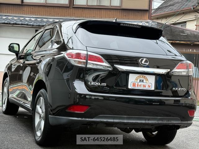 Lexus RX 2013-05 8817900-8