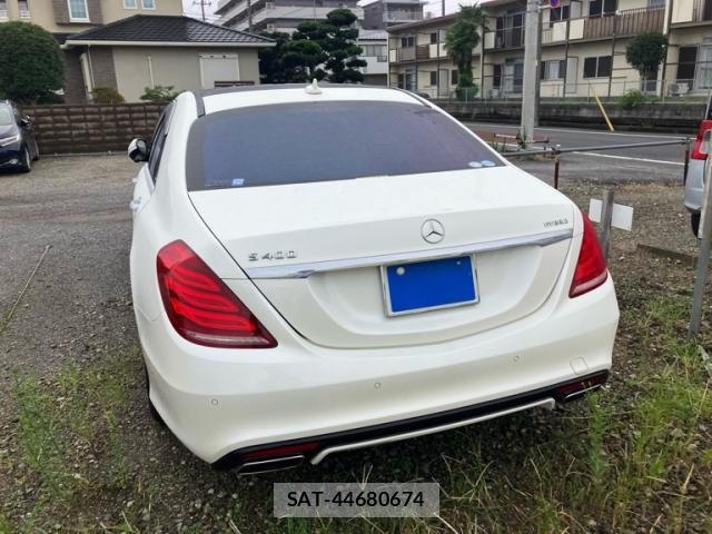 Mercedes Benz S-CLASS 2015-09 8813621-1