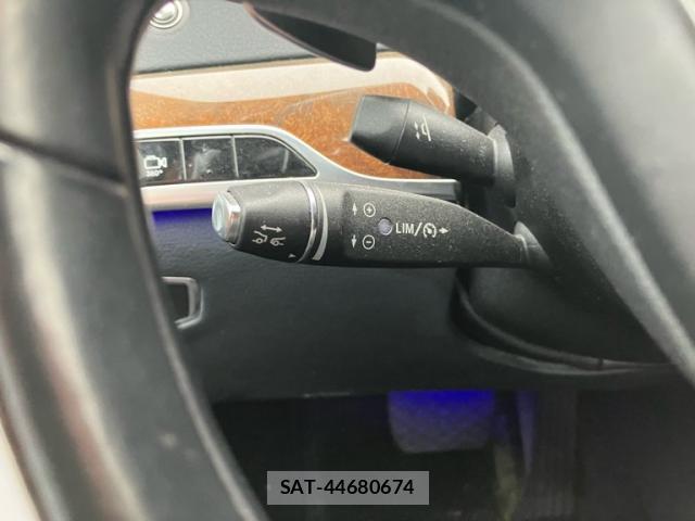 Mercedes Benz S-CLASS 2015-09 8813621-16