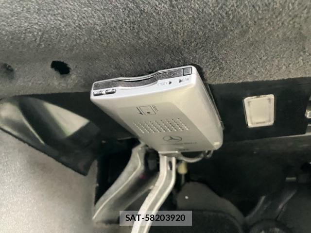 Mercedes Benz S-CLASS 2004-02 8813893-18