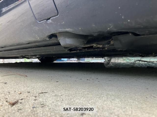 Mercedes Benz S-CLASS 2004-02 8813893-5