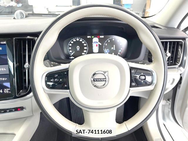 Volvo S60 2022-05 8813176-11