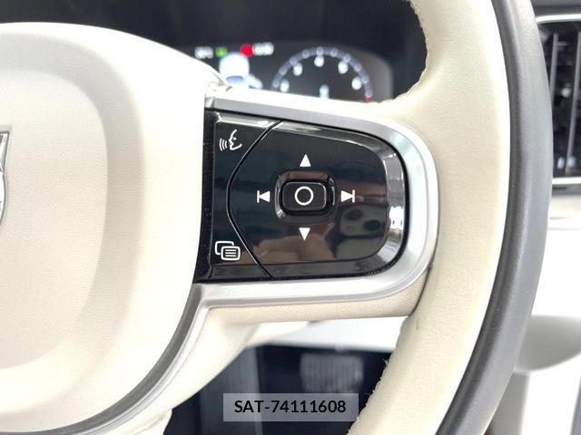 Volvo S60 2022-05 8813176-13
