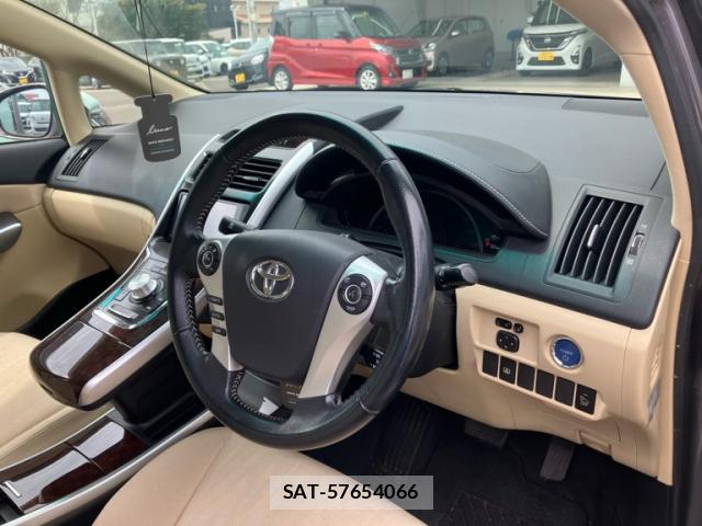 Toyota SAI 2014-02 8813637-3