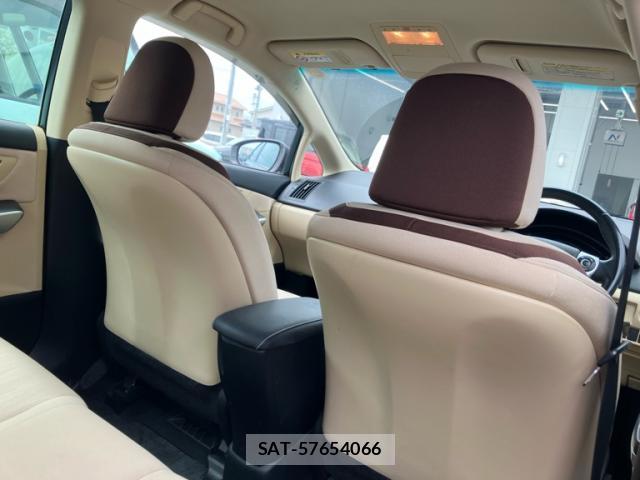 Toyota SAI 2014-02 8813637-8